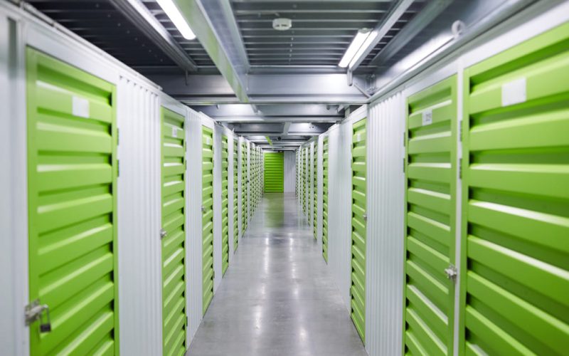 ¿Espacio reducido? Descubre almacenamientos para empresas en Ciudad Radial